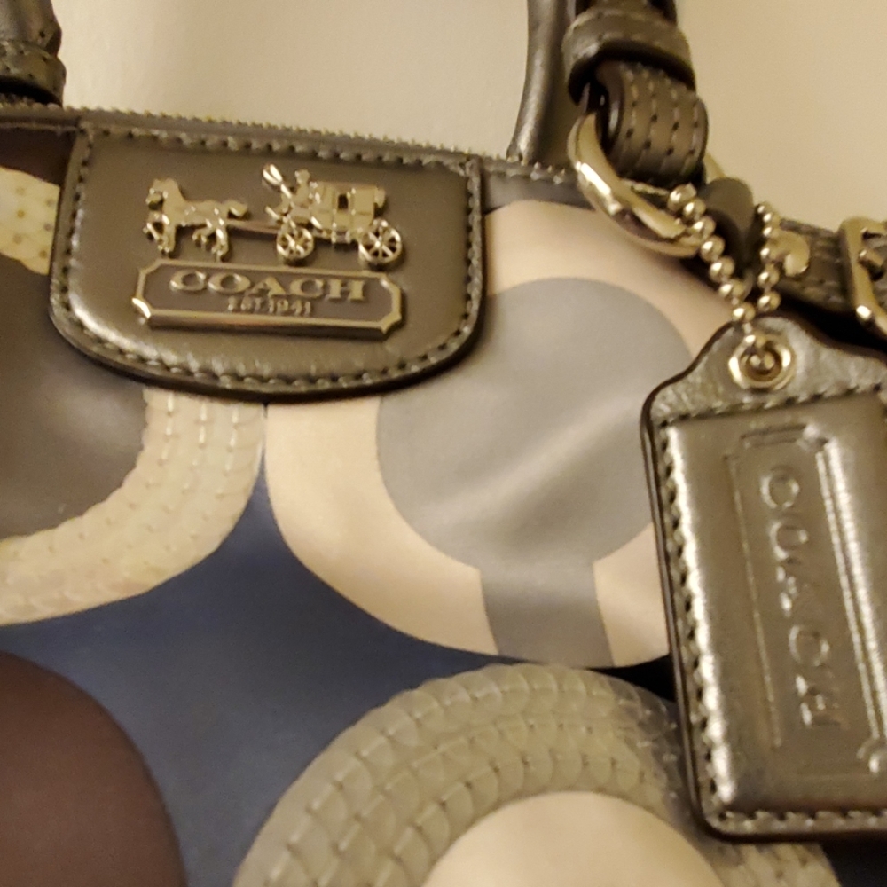 NWOT Authentic Coach Purse - Picture 2 of 6